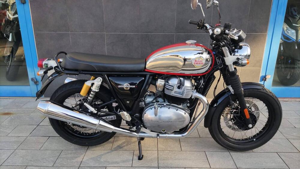 Royal Enfield Interceptor 650 Chrome (2020)