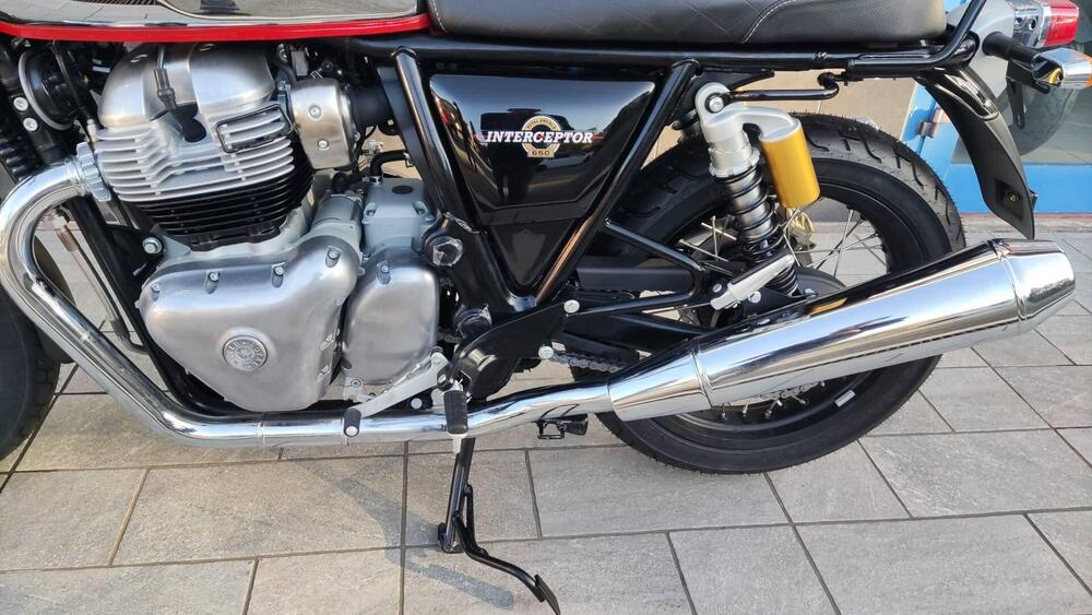 Royal Enfield Interceptor 650 Chrome (2020) (4)