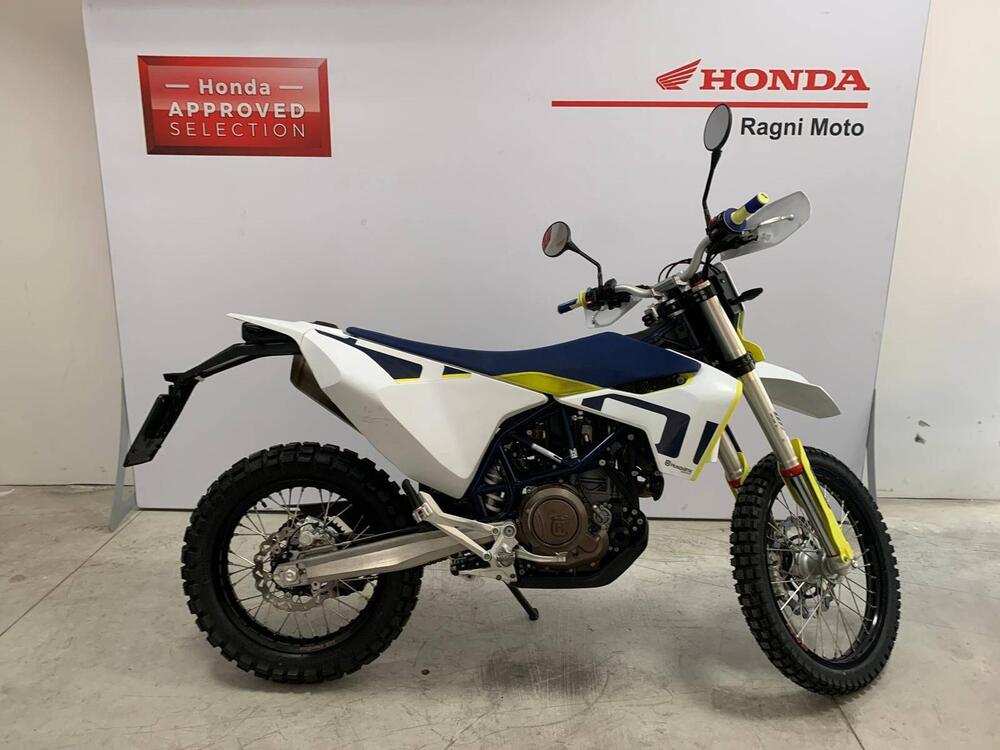 Husqvarna 701 Enduro (2022) (2)