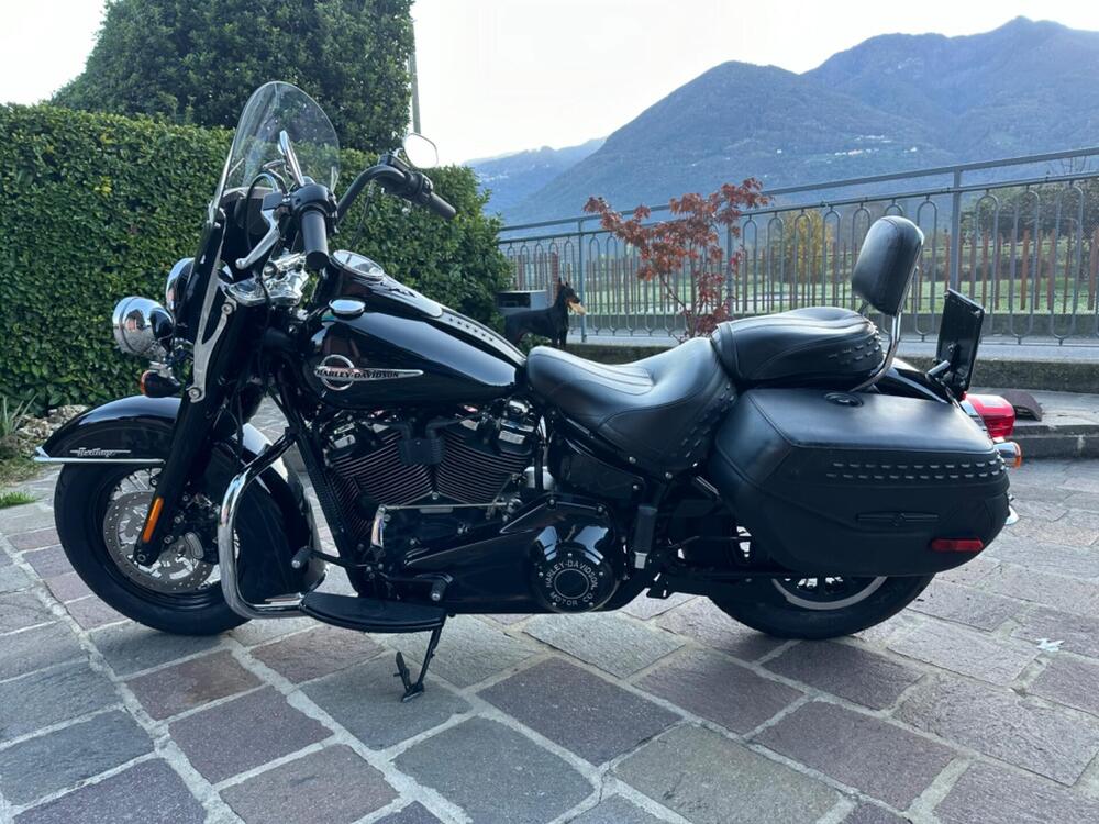 Harley-Davidson 114 Heritage Classic (2018 - 20) - FLHCS (3)