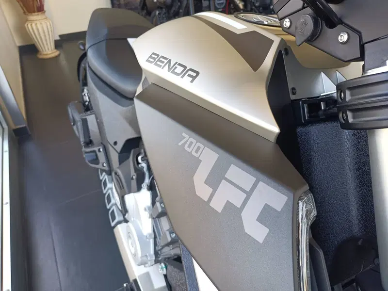 Benda Motorcycles LFC 700 (2024 - 26) (7)