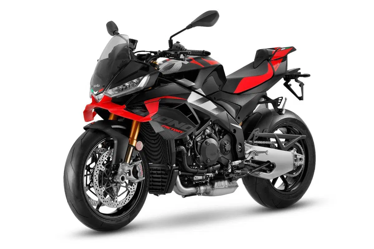 EICMA: ci sono anche le nuove hyper-naked di Aprilia, Tuono V4 e Tuono V4 Factory (5)
