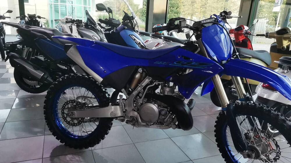 Yamaha YZ 250 (2024) (2)