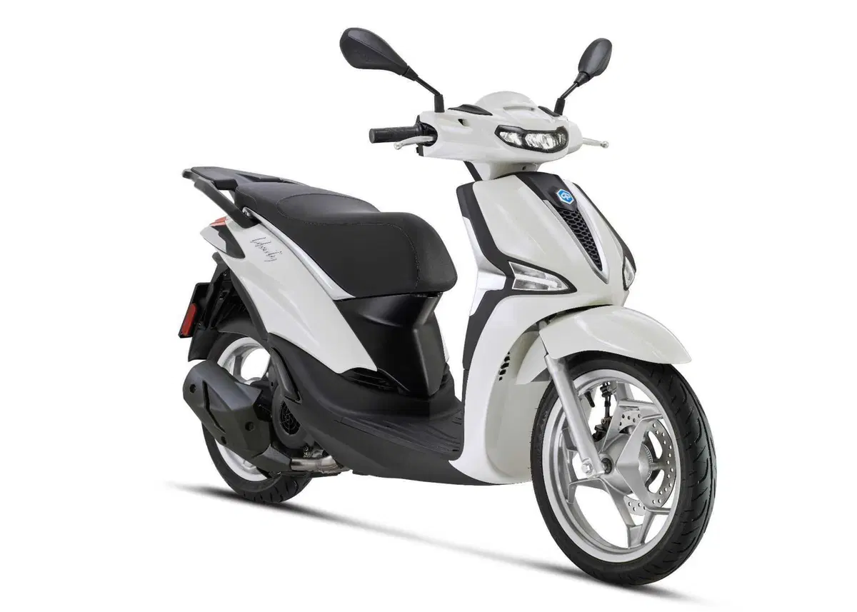 Tre motorizzazioni e un nuovo look per il Piaggio Liberty a EICMA
