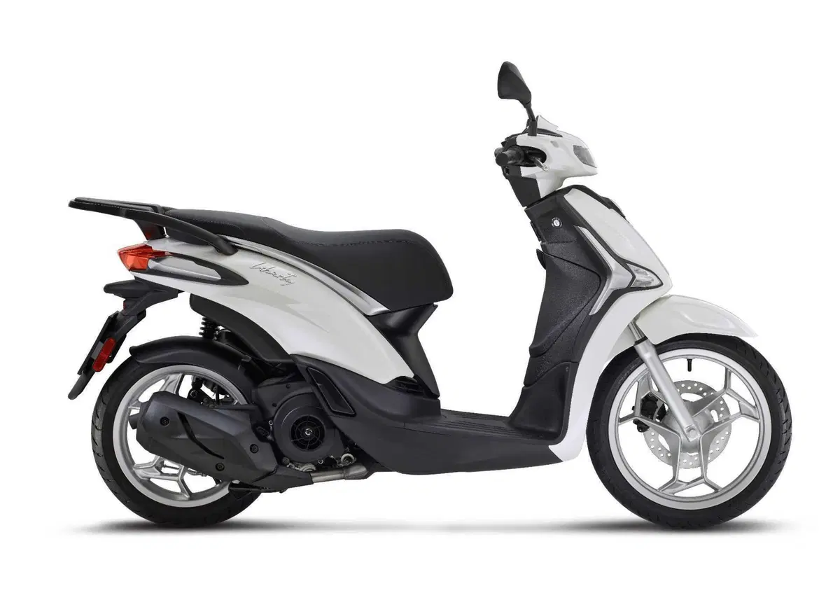Tre motorizzazioni e un nuovo look per il Piaggio Liberty a EICMA (4)