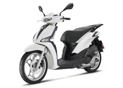 Tre motorizzazioni e un nuovo look per il Piaggio Liberty a EICMA