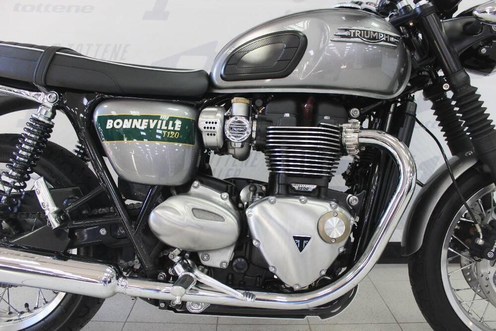 Triumph Bonneville T120 Gold Line Edition (2022 - 23) (5)