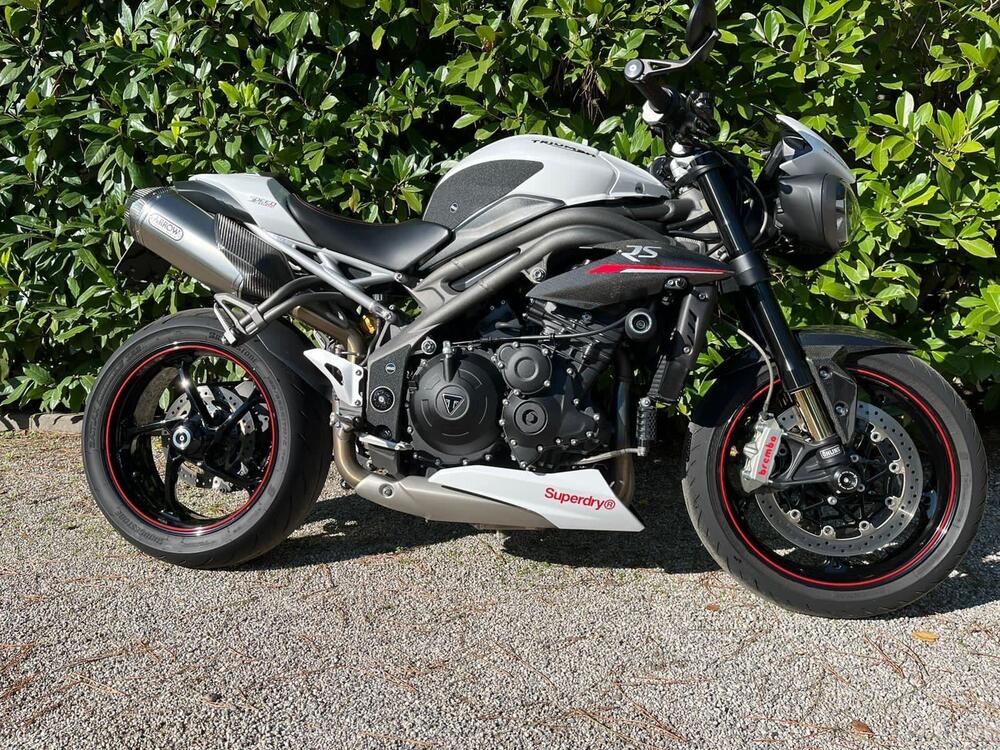 Triumph Speed Triple 1050 RS (2018 - 20) (3)