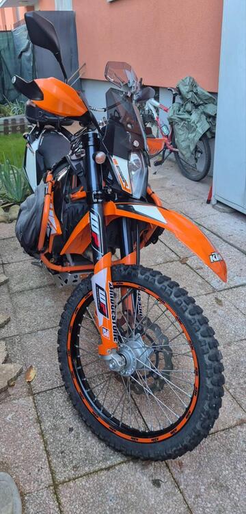 KTM 690 Enduro R (2012 - 17) (2)