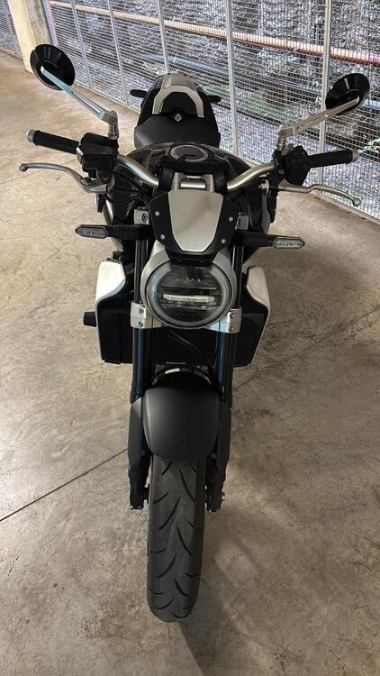 Honda CB 1000 R + Neo Sport Cafè (2019 - 20) (4)