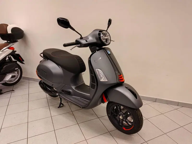 Vespa GTS 310 Supersport (2025 - 26) (2)