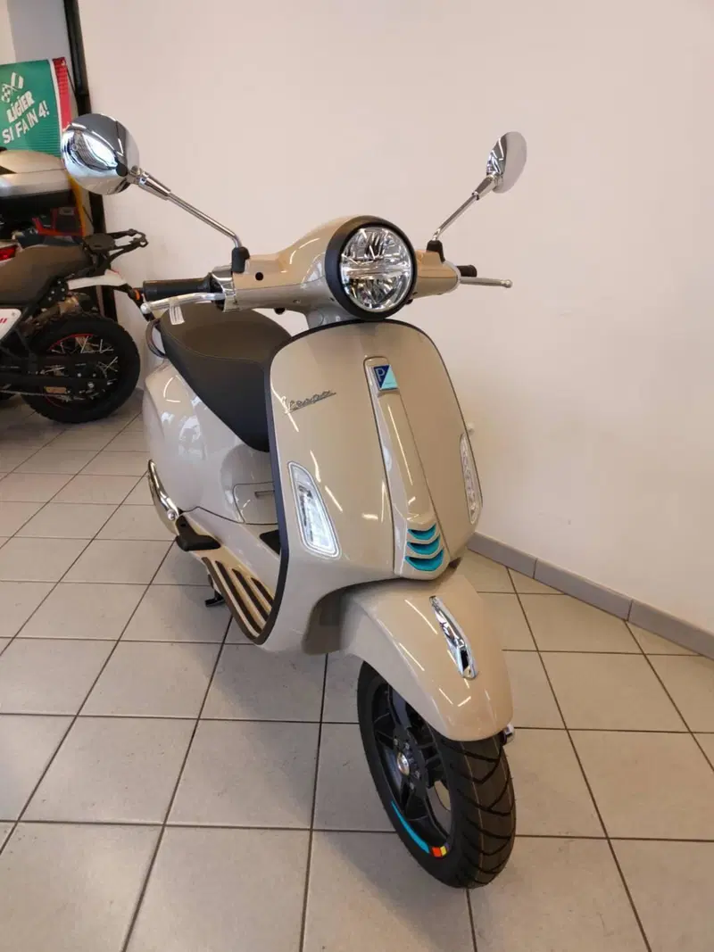 Vespa Primavera 150 S (2023 - 25) (5)