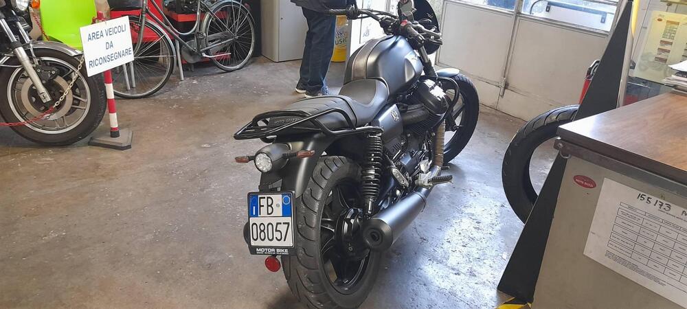 Moto Guzzi V7 Stone (2021 - 24) (5)