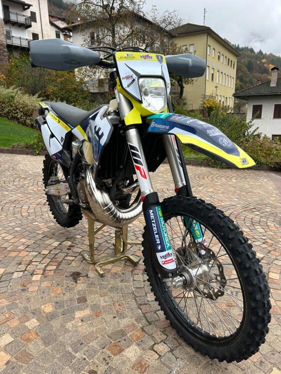 Husqvarna TE 250i (2022)