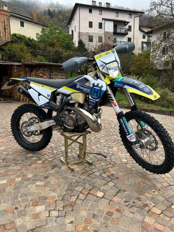 Husqvarna TE 250i (2022) (3)