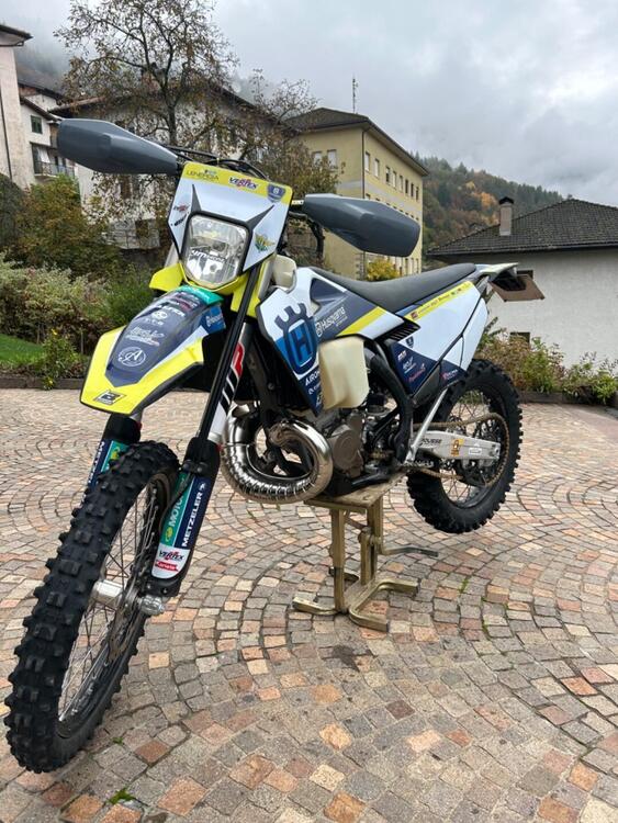 Husqvarna TE 250i (2022) (4)