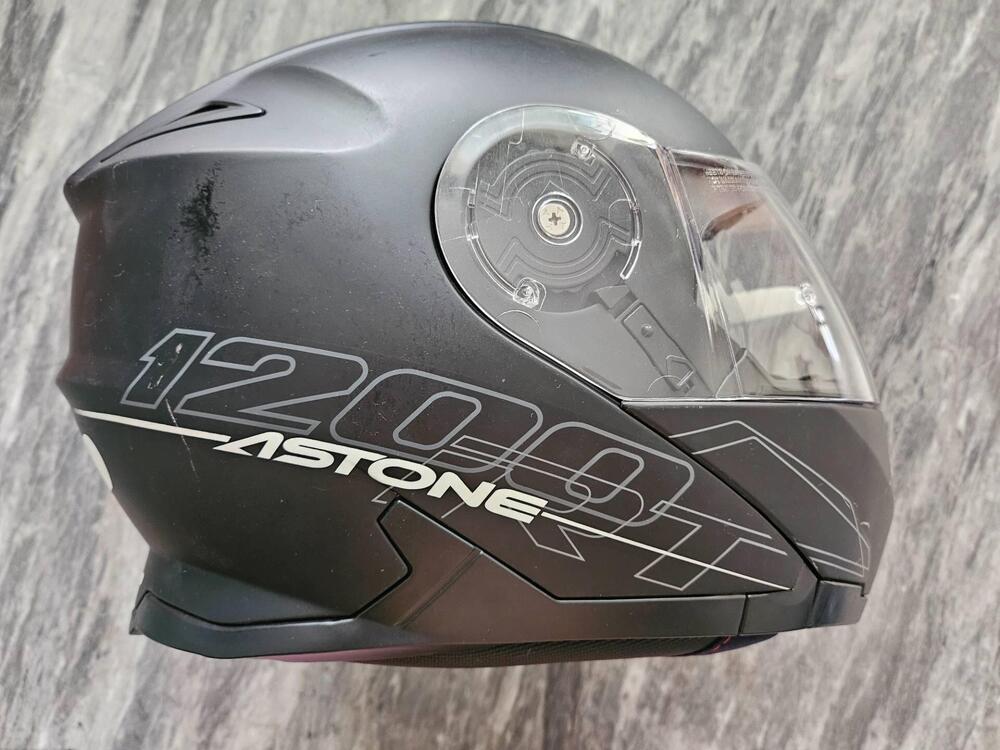 Casco modulare ASTONE RT 1200 e Casco integrale NO NOS Helmets (3)