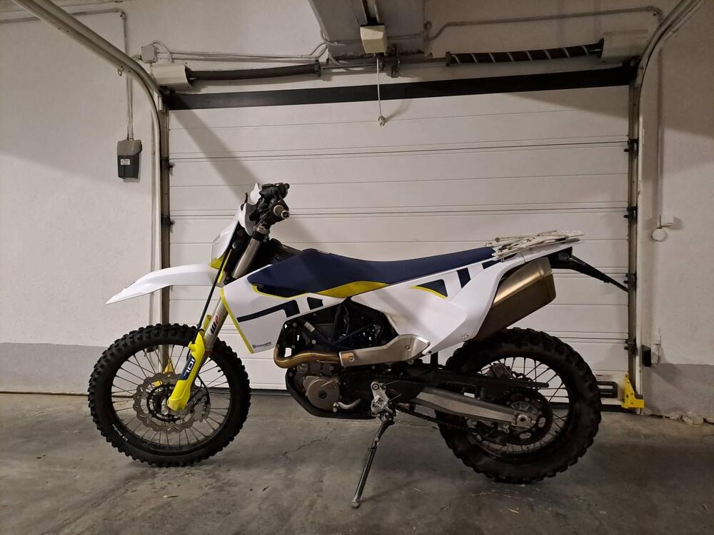 Husqvarna 701 Enduro (2023 - 24) (2)