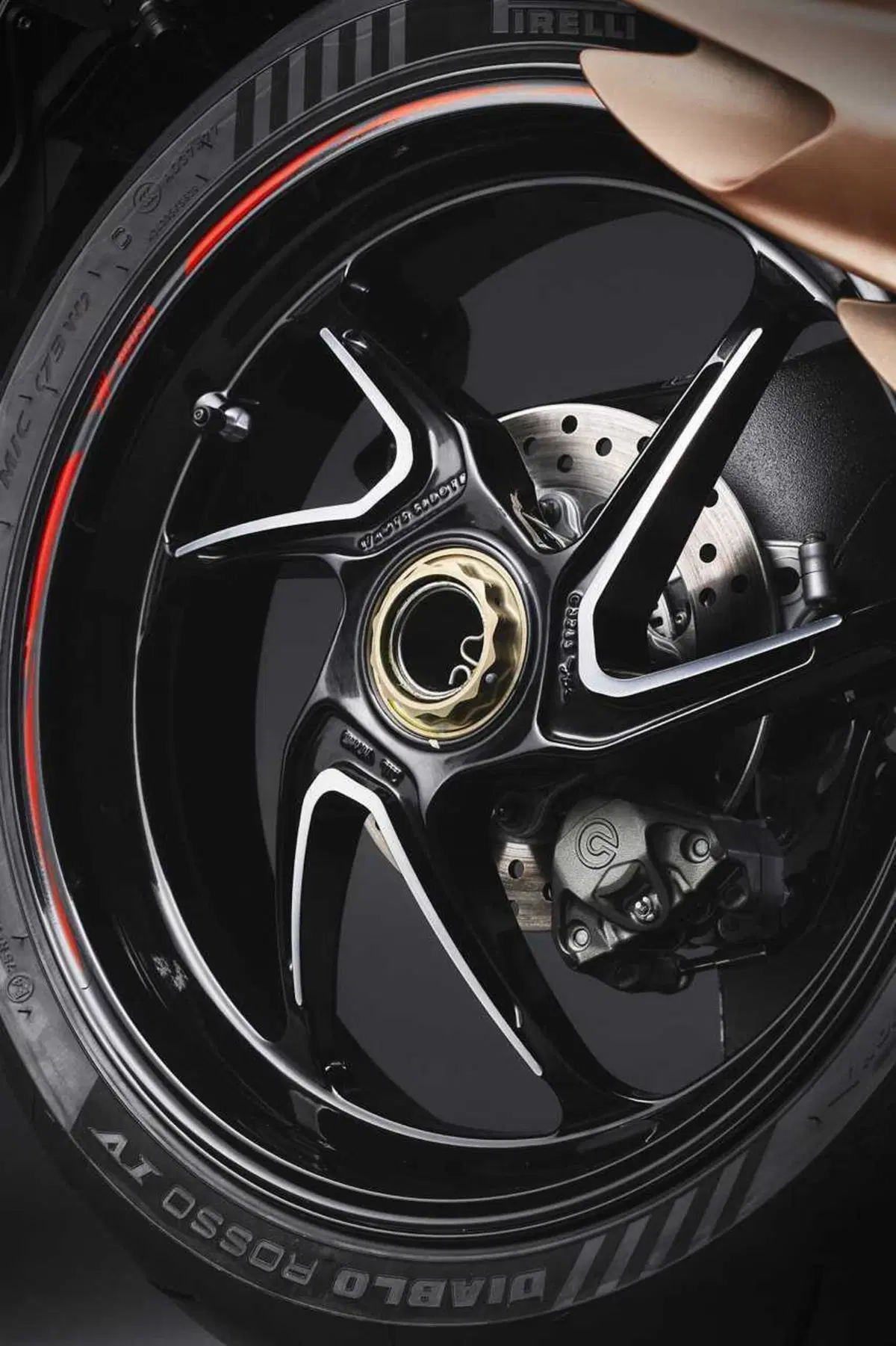 Le MV Agusta che celebrano gli 80 anni del marchio [VIDEO] (75)