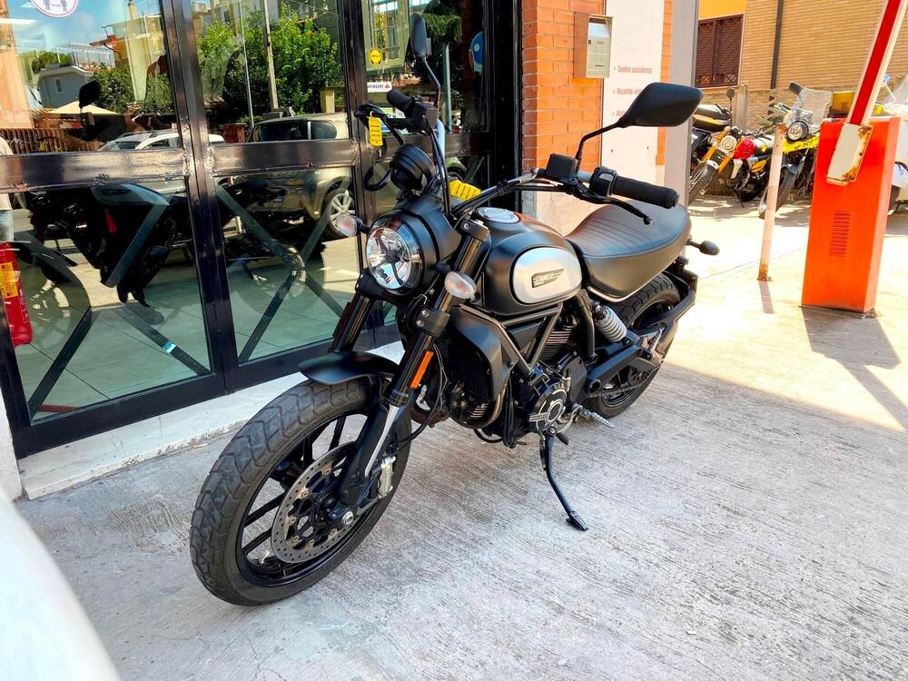 Ducati Scrambler 800 Icon Dark (2020) (4)