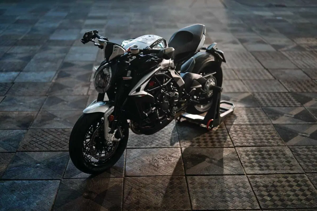 Le MV Agusta che celebrano gli 80 anni del marchio [VIDEO] (4)