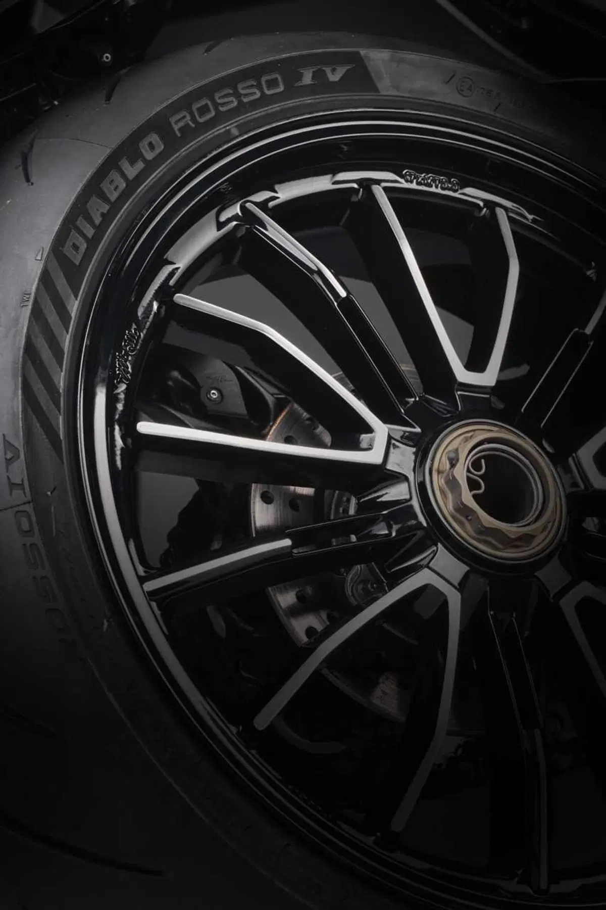 Le MV Agusta che celebrano gli 80 anni del marchio [VIDEO] (9)