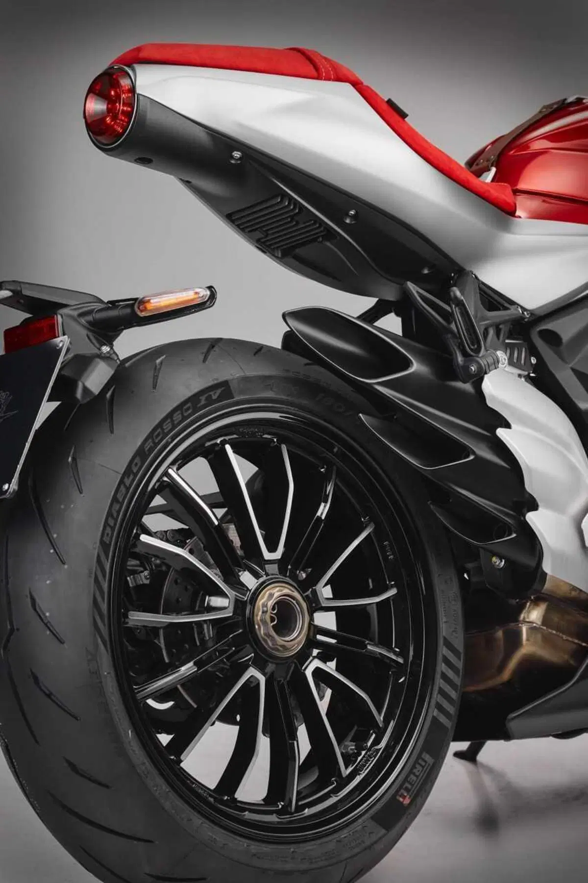 Le MV Agusta che celebrano gli 80 anni del marchio [VIDEO] (13)