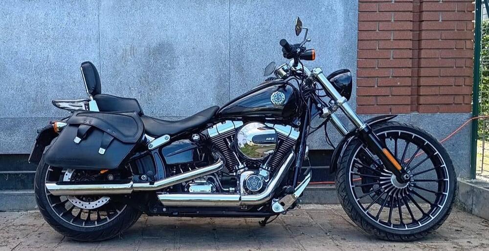 Harley-Davidson 1690 Breakout (2013 - 17) - FXSB