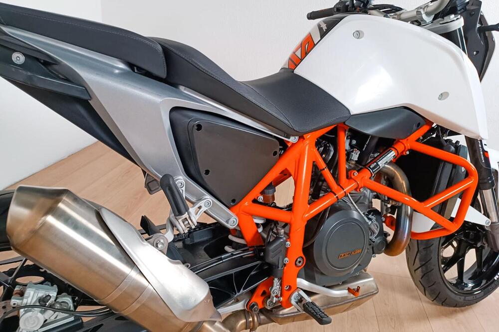 KTM 690 Duke (2012 - 16) (4)