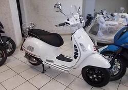 Vespa GTS 300 Super Sport Hpe (2021 - 22) usata