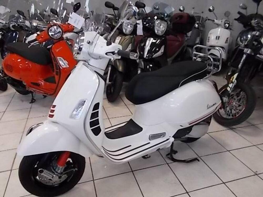 Vespa GTS 300 Super Sport Hpe (2021 - 22) (5)