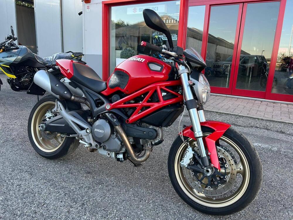 Ducati Monster 696 (2008 - 13) (2)