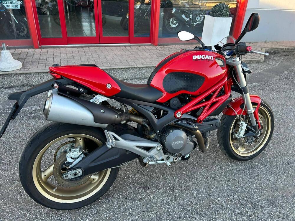 Ducati Monster 696 (2008 - 13) (3)