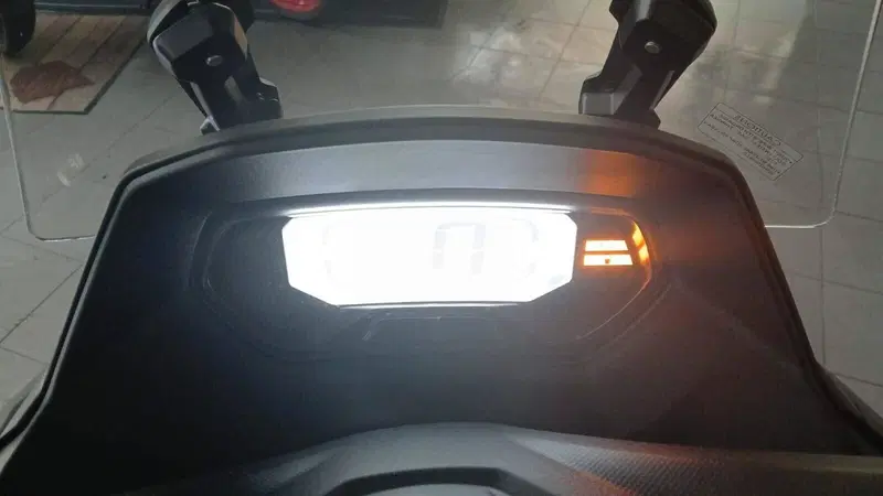 Kymco Skytown 125i (2024 - 26) (3)