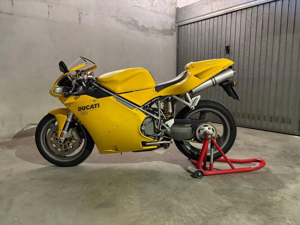 Ducati 748 Biposto (1998 - 03)