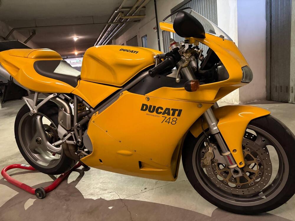 Ducati 748 Biposto (1998 - 03) (3)