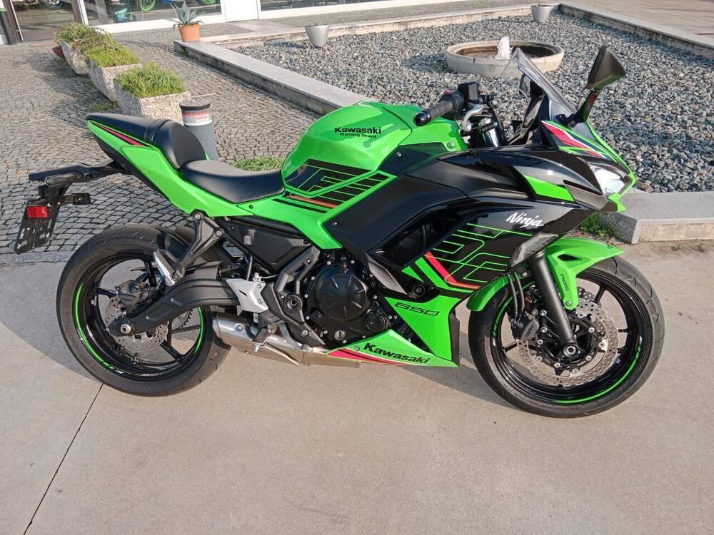 Kawasaki Ninja 650 (2021 - 25) (2)