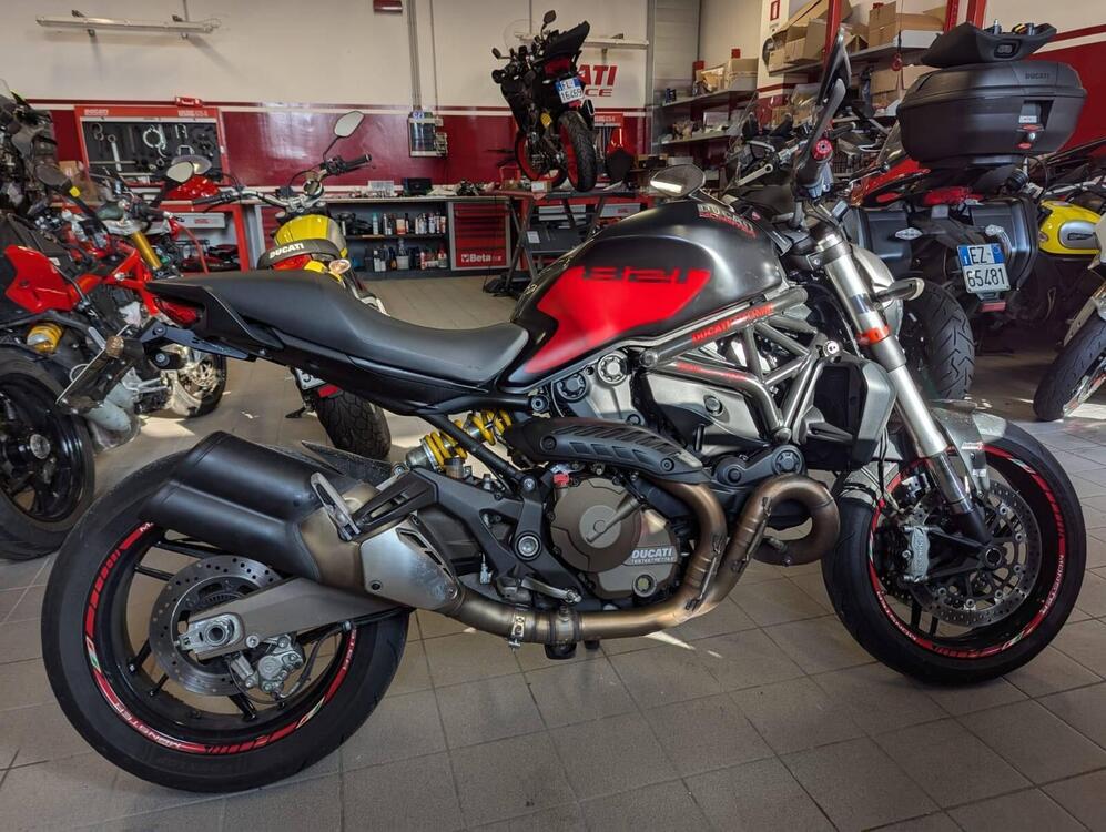 Ducati Monster 821 Dark ABS (2014 - 16) (4)