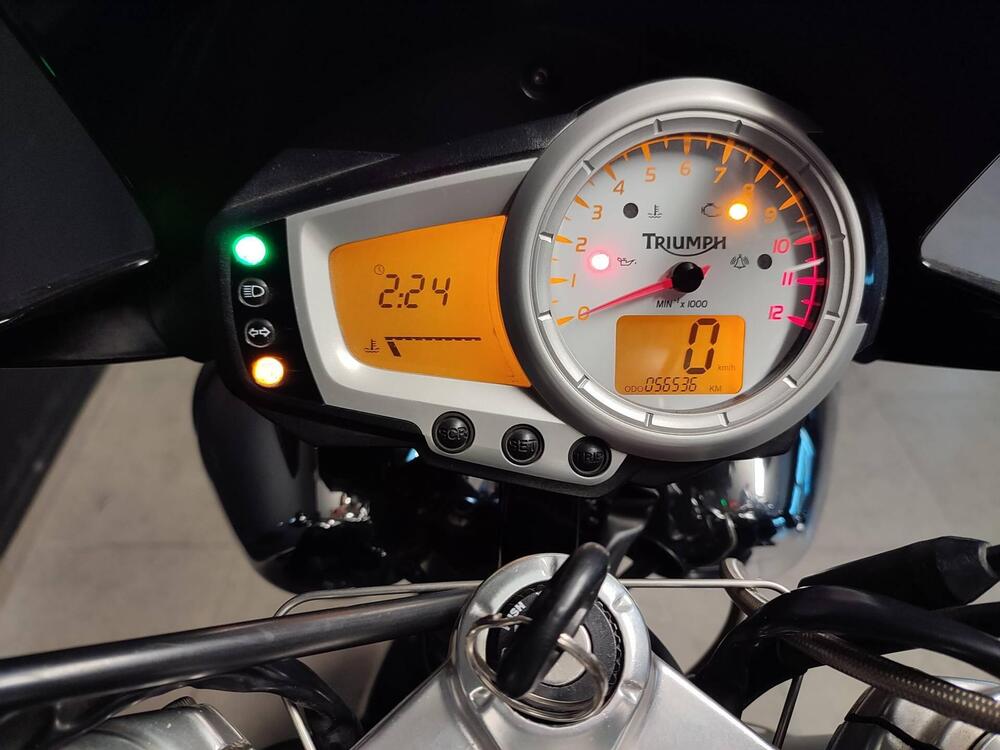 Triumph Speed Triple 1050 (2005 - 11) (5)