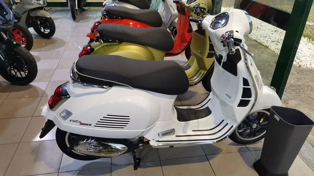 Vespa GTS 300 Super (2023 - 24)