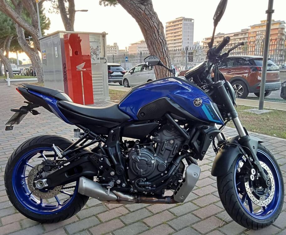 Yamaha MT-07 (2021 - 24) (2)