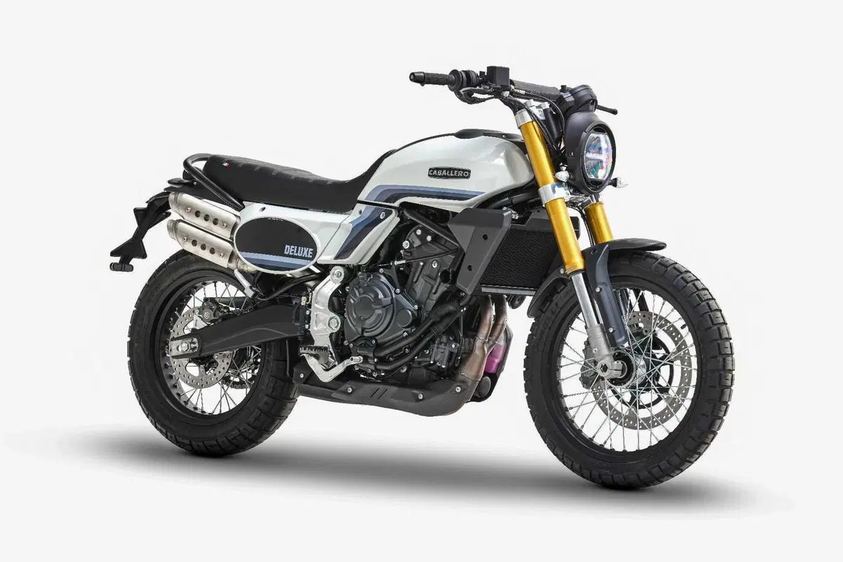Fantic Caballero 700 MY25 in versione Travel o Deluxe [GALLERY] (2)