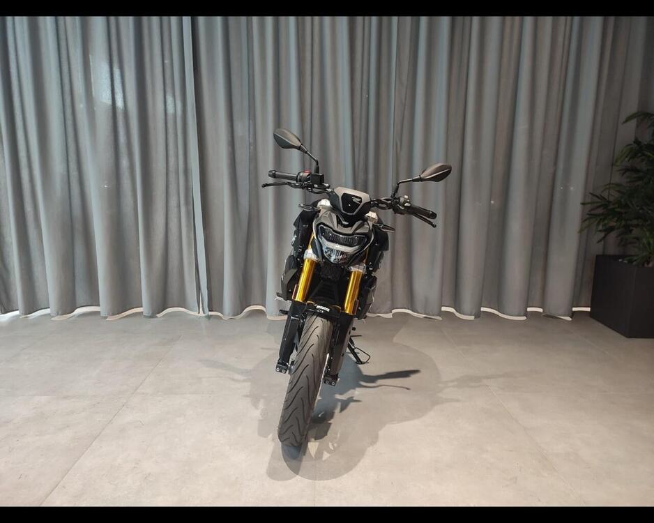 Bmw G 310 R (2021 - 25) (3)