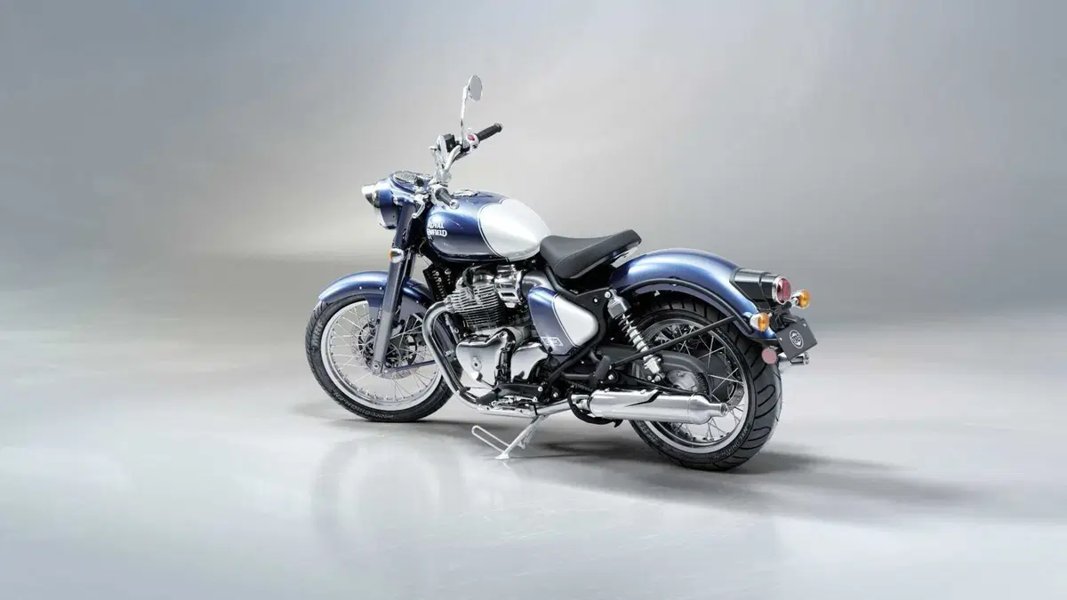 Royal Enfield Classic 650 TEST: back to the future! [VIDEO & GALLERY] (18)