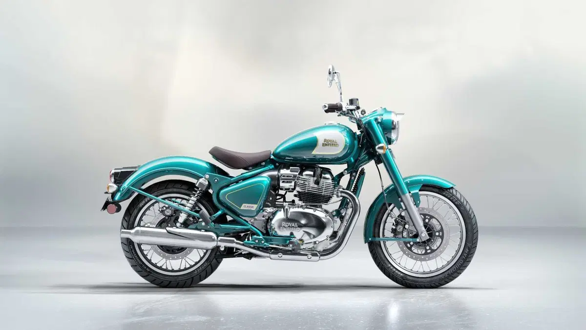 Royal Enfield Classic 650 TEST: back to the future! [VIDEO & GALLERY] (21)