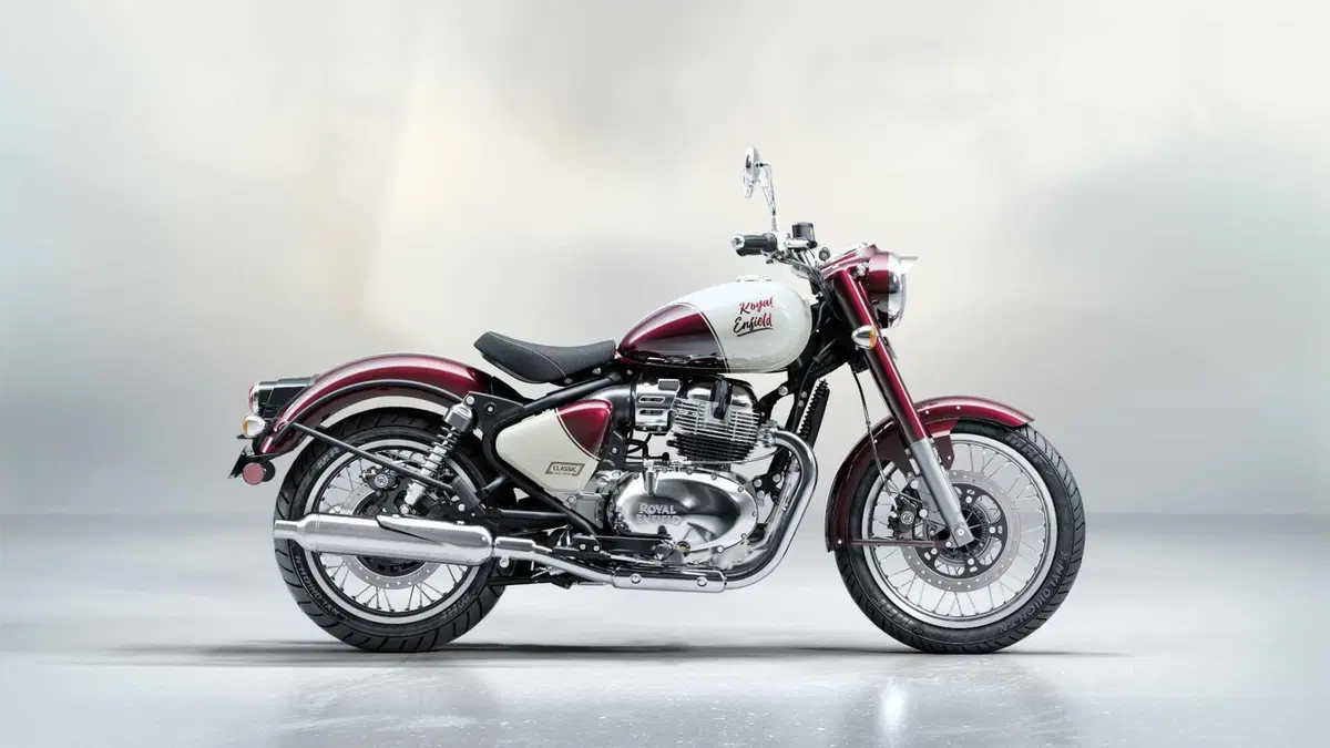 Royal Enfield Classic 650 TEST: back to the future! [VIDEO & GALLERY] (31)