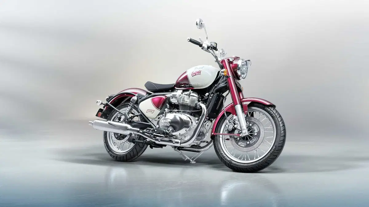 Royal Enfield Classic 650 TEST: back to the future! [VIDEO & GALLERY] (32)