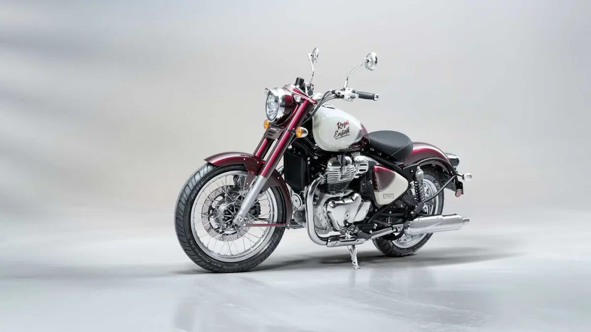 Royal Enfield Classic 650 TEST: back to the future! [VIDEO & GALLERY] (36)