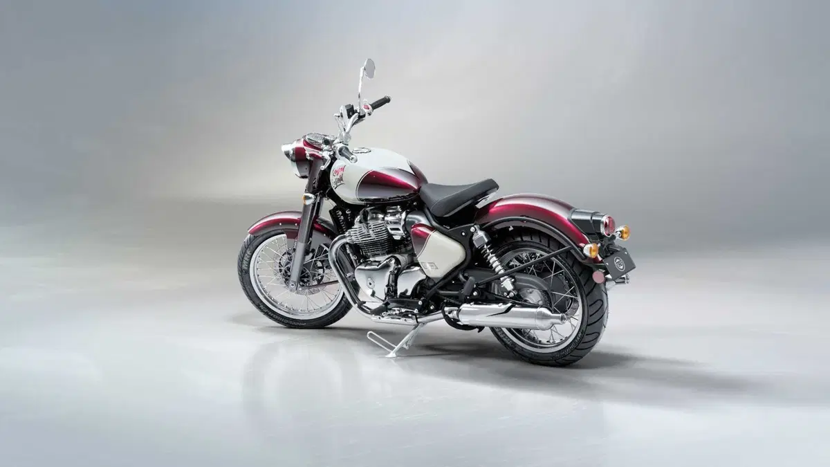 Royal Enfield Classic 650 TEST: back to the future! [VIDEO & GALLERY] (37)