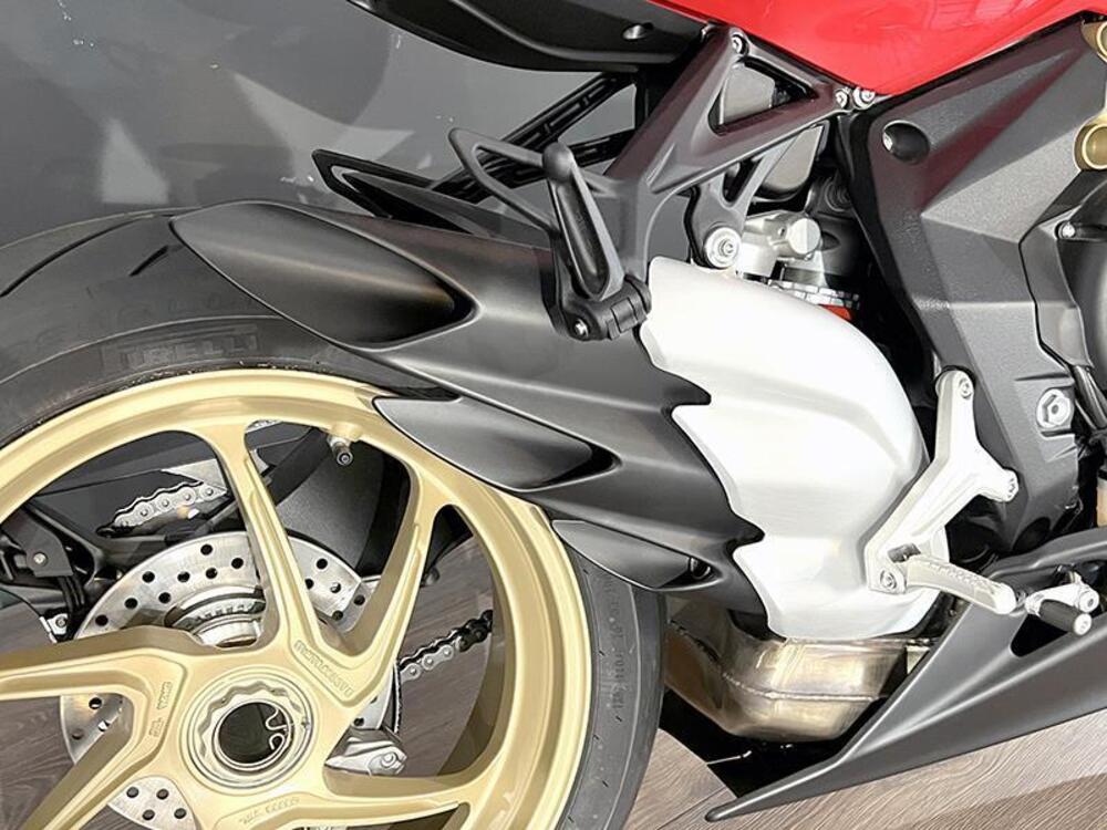 MV Agusta Superveloce 800 (2021 - 24) (4)